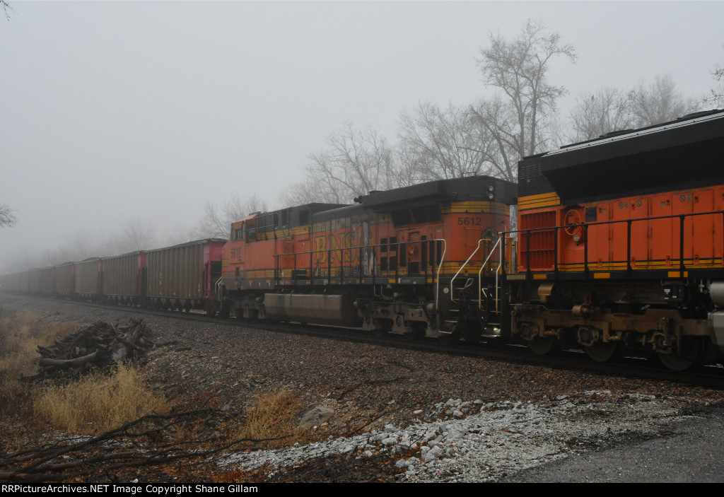 BNSF 5612